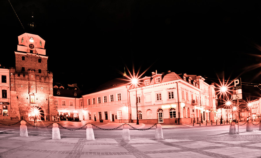 Brama Krakowska w światłach