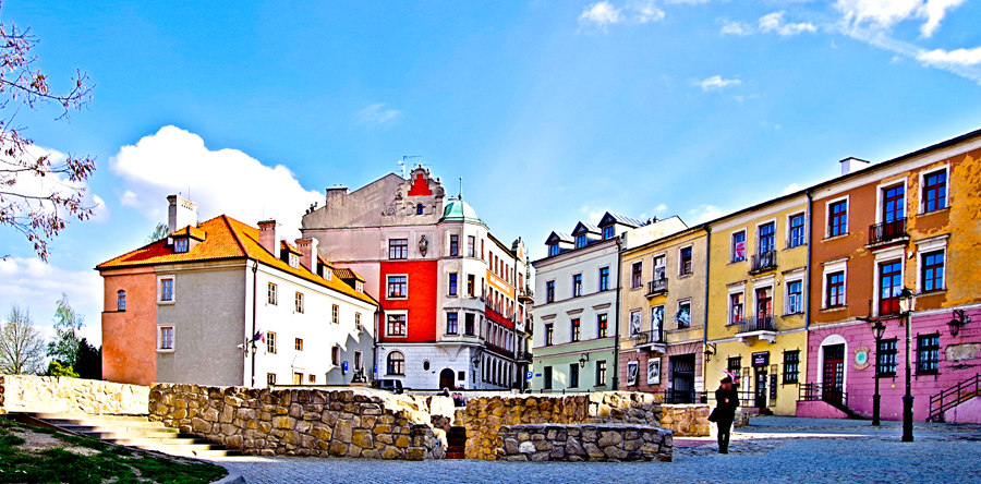 Plac po Farze na Starym Mieście w Lublinie - kilometr od Arche Hotel