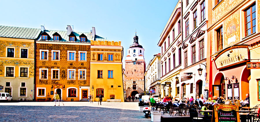 Rynek i Brama Krakowska na starówce