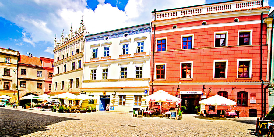 Kamienice Rynku Starego Miasta w Lublinie w pobliżu Hostel Królewska