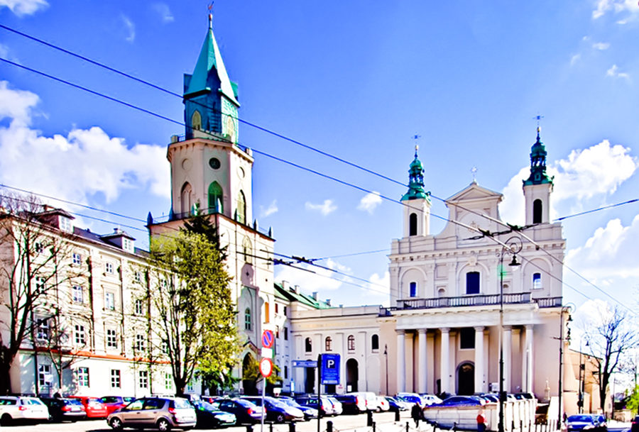 Zdjęcie z Królewskiej obok Hostelu - Wieża Trynitarska i Archikatedra Lubelska