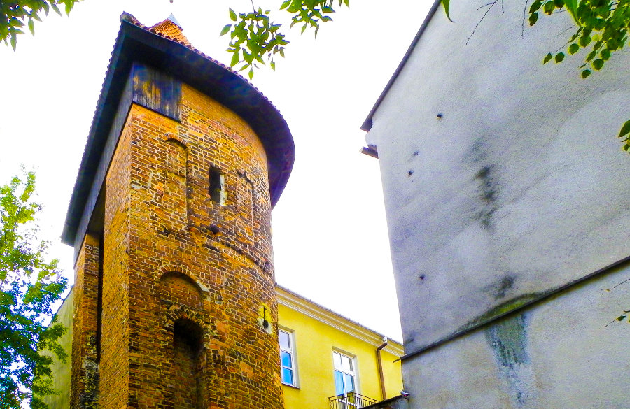 Fragment Hostelu Królewska, tuż za basztą na Starym Mieście w Lublinie