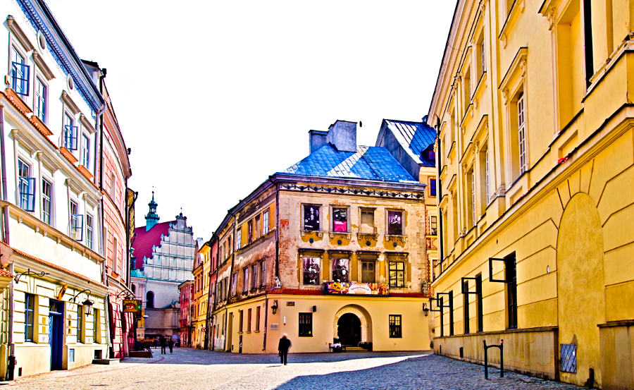 Ulica Złota w Lublinie, prowadząca do Apartamentów Nr 6, w galerii zdjęć