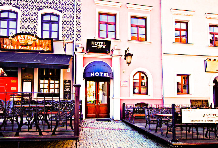 Komfortowy Hotel Grodzka 20 Lublin, z restauracją U Szewca, na zdjęciu do galerii