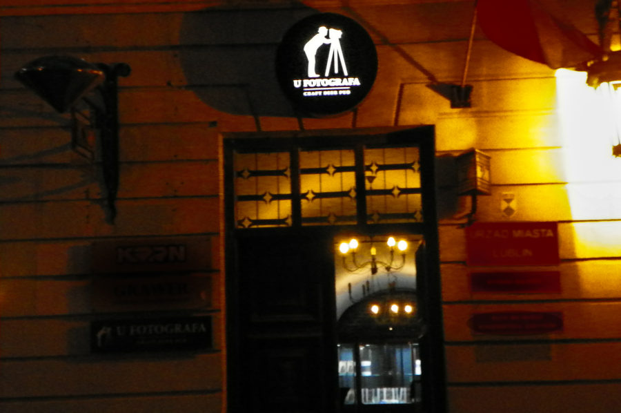 Na dobre piwo i burgera warto iść do Pubu U Fotografa w Lublinie