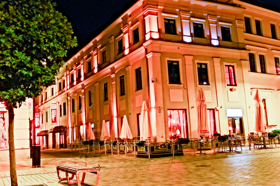 Hotel Vanilla w Lublinie nocą - zdjęcie do galerii