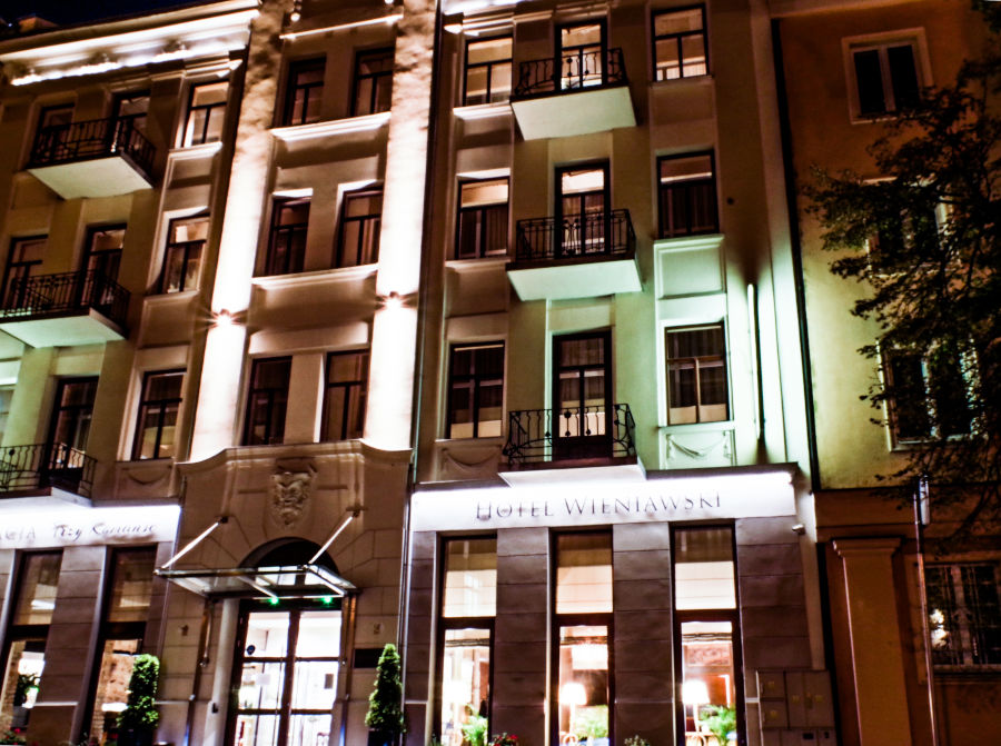 Hotel Wieniawski w Lublinie, nocą - zdjęcie do galerii