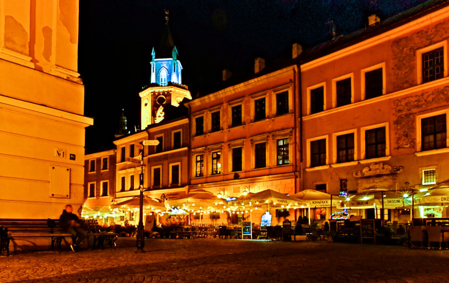 Nocny widok z Hotelu Trybunalska w Lublinie - zdjęcie do galerii