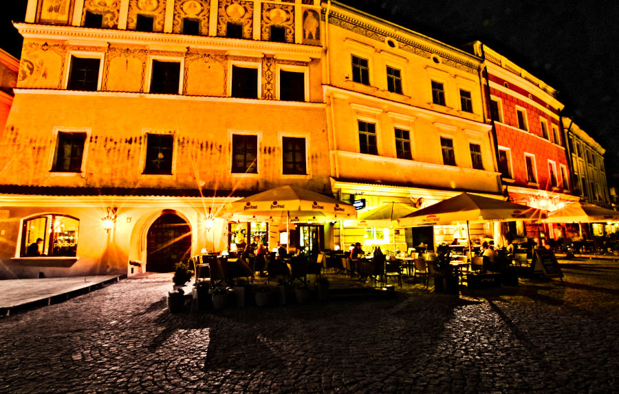 Akwarela Cafe w Lublinie, nocą - zdjęcie do galerii