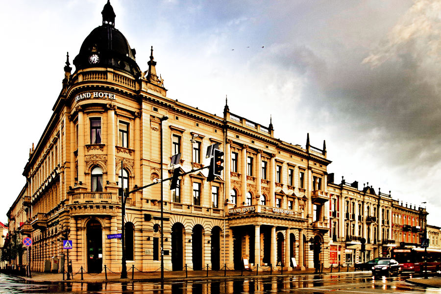 IBB Grand Hotel Lublinianka pod czarną chmurą, w galerii zdjęć 