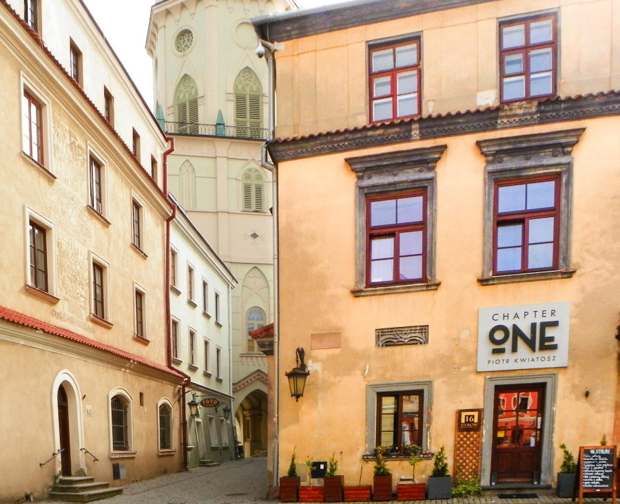 16 Stołów - restauracja pod Wieżą Trynitarską w Lublinie - zdjęcie do galerii