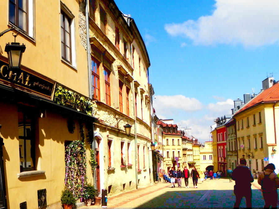 Ulica Grodzka w Lublinie - widok od restauracji Queen Mama - zdjęcie do galerii