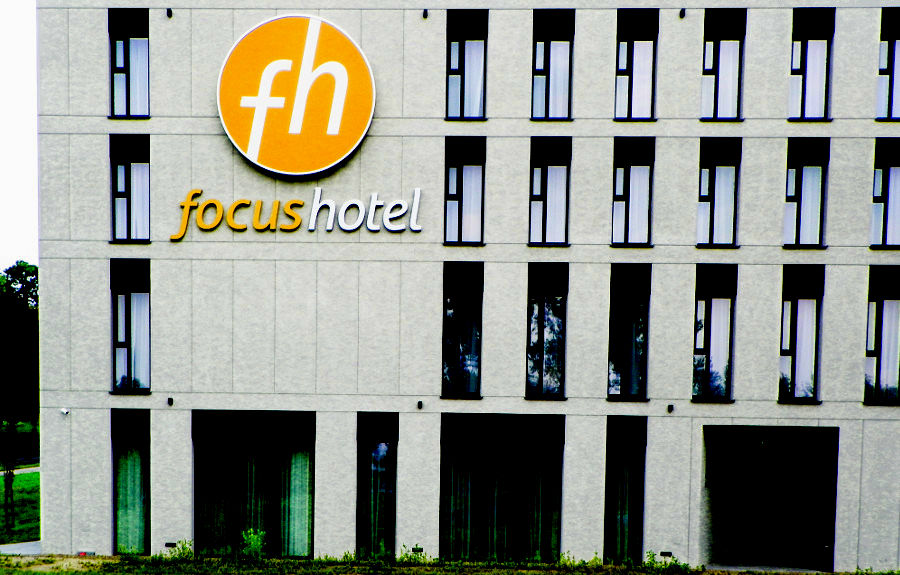 Fragment fasady Focus Hotel Premium Lublin - zdjęcie galerii