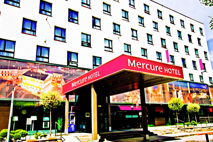 Wejście Hotelu Mercure w Lublinie - zdjęcie do galerii