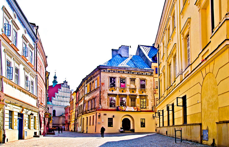 Rynek w Lublinie, z ul.Złotą, prowadzącą do Apartamentów Numer 6 - zdjęcie do galerii