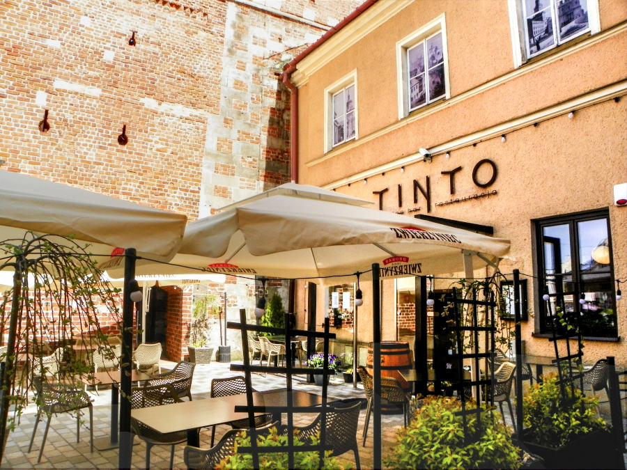 Tinto Wine Bar, restauracja przy Bramie Krakowskiej
