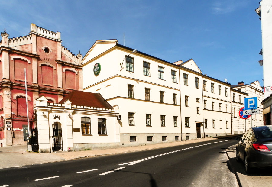  Zabytkowy obiekt Browaru Perła w Lublinie, z siedzibą firmy - zdjęcie do galerii