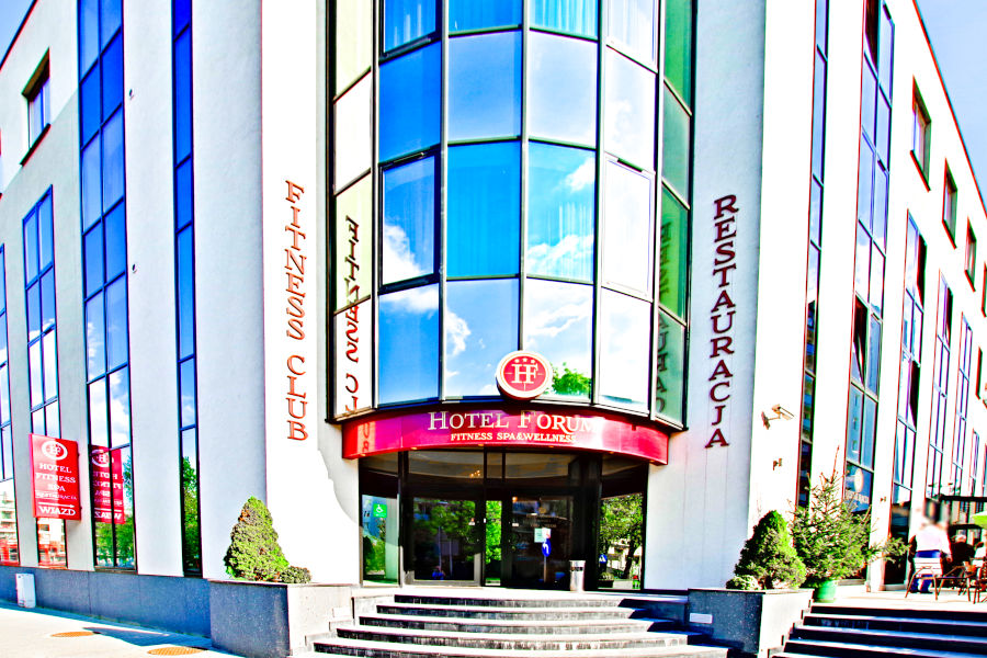 Wejście Hotelu Forum w Lublinie -zdjęcie do galerii