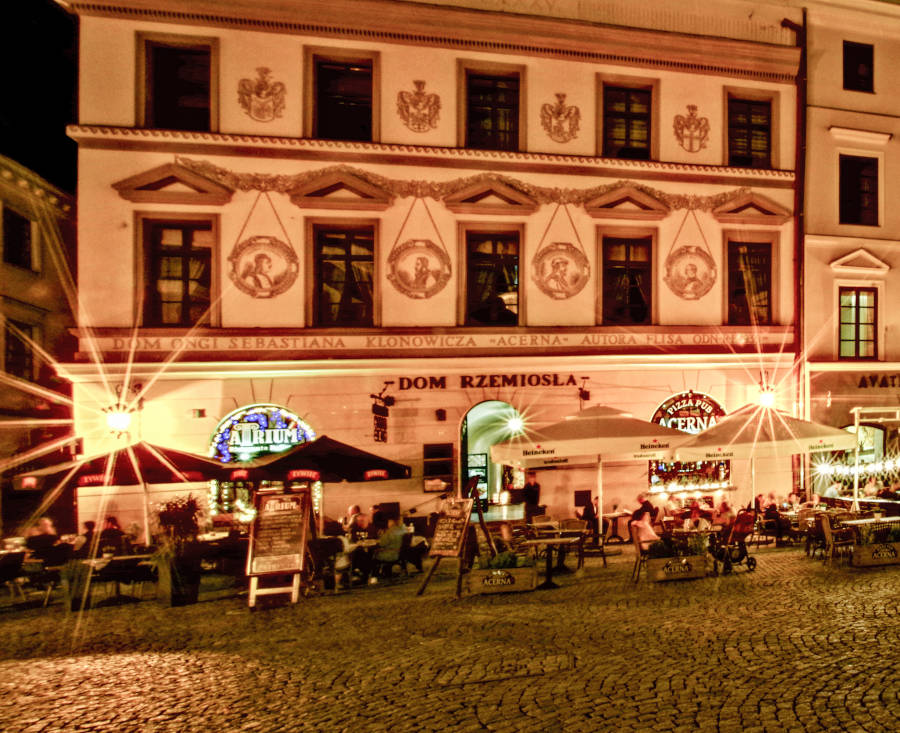 Restauracja Atrium w światłach Starego Miasta w Lublinie - zdjęcie do menu